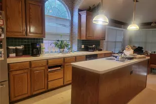 1817 Parkwood Dr, Grapevine, TX 76051 - Photo 4