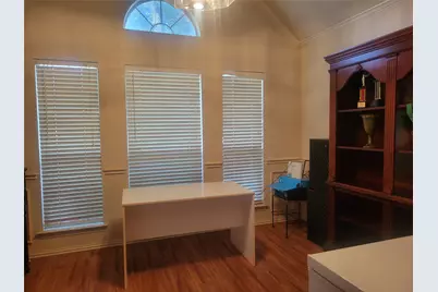 1817 Parkwood Drive, Grapevine, TX 76051 - Photo 14