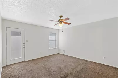2804 Monthaven Drive, Arlington, TX 76001 - Photo 12