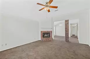 2804 Monthaven Dr, Arlington, TX 76001 - Photo 2