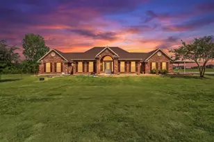 627 Co Rd 4445, Trenton, TX 75490 - Photo 1