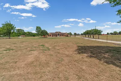 627 County Road 4445, Trenton, TX 75490 - Photo 2