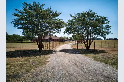 627 County Road 4445, Trenton, TX 75490 - Photo 38