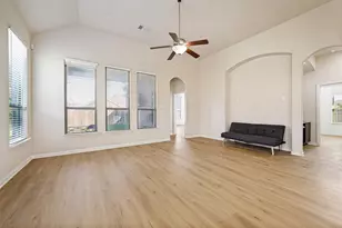 929 Green Coral Dr, Little Elm, TX 75068 - Photo 6