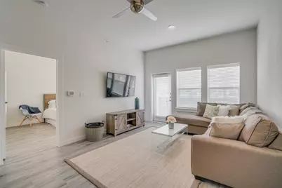 209 Wimberly Street #1-207, Fort Worth, TX 76107 - Photo 6