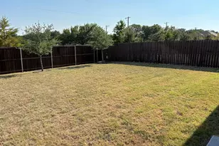 324 Sculptors Xing, Springtown, TX 76082 - Photo 6