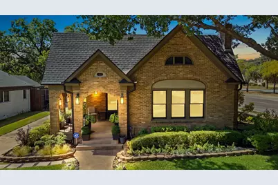 838 Salmon Drive, Dallas, TX 75208 - Photo 1