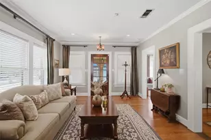 838 Salmon Dr, Dallas, TX 75208 - Photo 4
