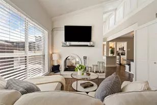 5916 Sandhurst Ln, Dallas, TX 75206 - Photo 2