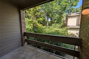 9801 Royal Ln, Dallas, TX 75231 - Photo 20