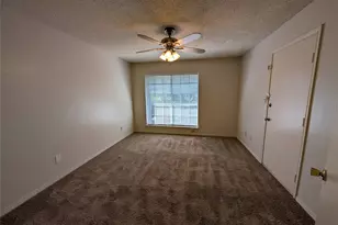 9801 Royal Ln, Dallas, TX 75231 - Photo 16