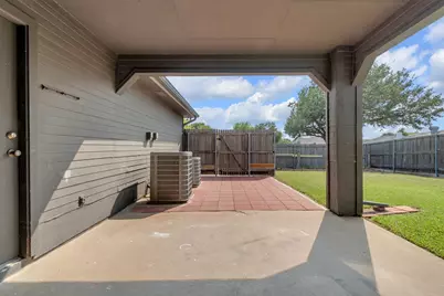2111 Prairie Creek Trail, Garland, TX 75040 - Photo 20