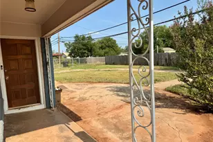 733 S La Salle Dr, Abilene, TX 79605 - Photo 4