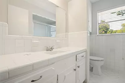7005 Kingsbury Drive #7005, Dallas, TX 75231 - Photo 8