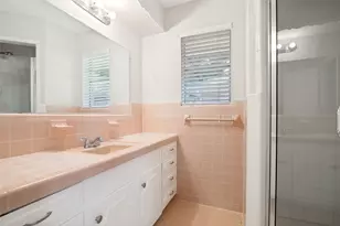 7005 Kingsbury Dr, Dallas, TX 75231 - Photo 6