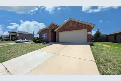 344 Coral Vine Lane, Burleson, TX 76028 - Photo 2