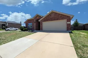 344 Coral Vine Ln, Burleson, TX 76028 - Photo 2