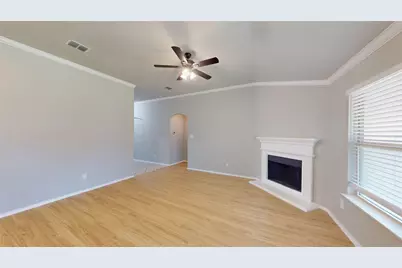 344 Coral Vine Lane, Burleson, TX 76028 - Photo 6