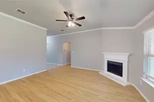 344 Coral Vine Ln, Burleson, TX 76028 - Photo 6