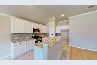 344 Coral Vine Lane, Burleson, TX 76028 - Photo 8