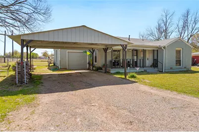 813 N Winnsboro Street, Quitman, TX 75783 - Photo 1