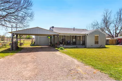 813 N Winnsboro Street, Quitman, TX 75783 - Photo 2