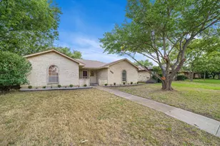 1608 San Antone Ln, Lewisville, TX 75077 - Photo 2