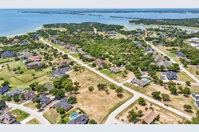 602 Stowe Lane, Lakewood Village, TX 75068 - Photo 10