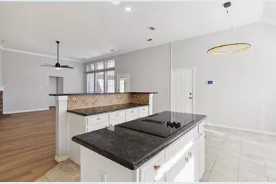 8012 Greenwood Drive, Plano, TX 75025 - Photo 12