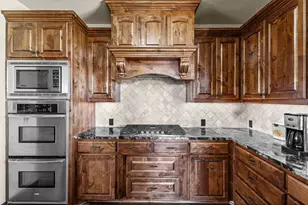 2407 Wills Way Dr, Granbury, TX 76049 - Photo 20