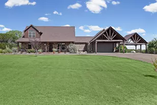 2407 Wills Way Dr, Granbury, TX 76049 - Photo 10