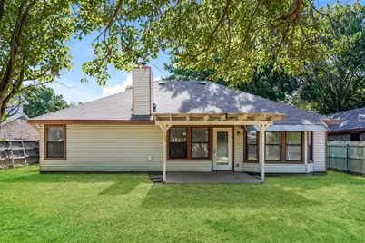 4742 Cornflower Drive, Arlington, TX 76018 - Photo 18