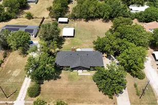 507 W South St, Whitesboro, TX 76273 - Photo 28