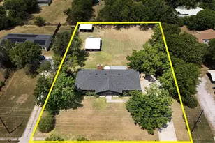 507 W South St, Whitesboro, TX 76273 - Photo 2