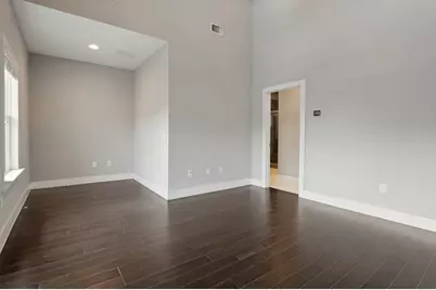 629 Bishop Heights Lane, Dallas, TX 75208 - Photo 18