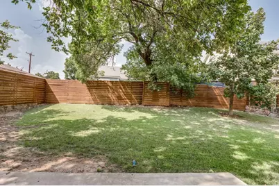 629 Bishop Heights Lane, Dallas, TX 75208 - Photo 22