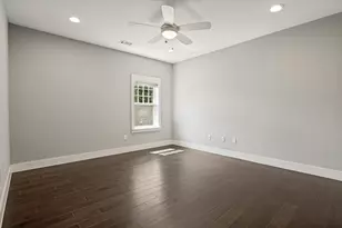 629 Bishop Heights Ln, Dallas, TX 75208 - Photo 20