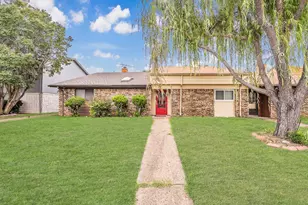 5003 Maryanna Way, North Richland Hills, TX 76180 - Photo 2