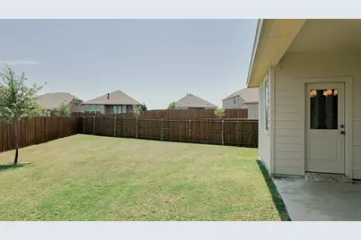 319 Sedalia Trail, Justin, TX 76247 - Photo 22