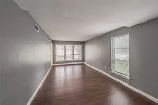 2821 Cheyenne St, Irving, TX 75062 - Photo 8