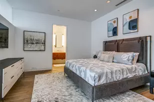 2430 Victory Park Ln, Dallas, TX 75219 - Photo 16