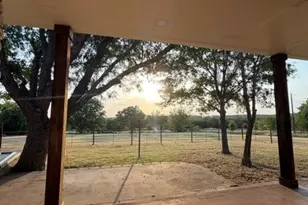648 Co Rd 1591, Sunset, TX 76270 - Photo 36
