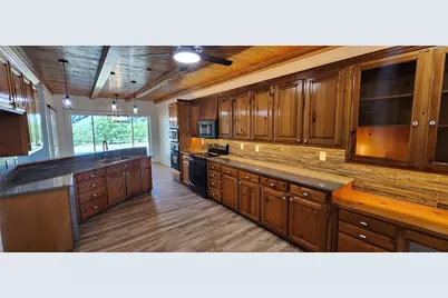 648 County Road 1591, Sunset, TX 76270 - Photo 10