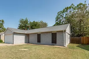 5225 Knox Dr, The Colony, TX 75056 - Photo 2