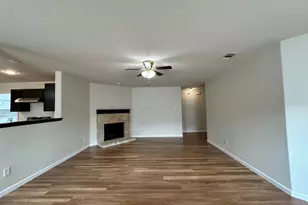 5733 Mirror Ridge Dr, Fort Worth, TX 76179 - Photo 4