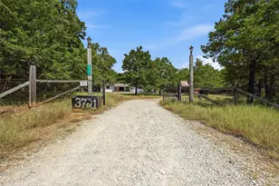 3721 Rock Creek Rd, Whitesboro, TX 76273 - Photo 4