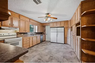3721 Rock Creek Road, Whitesboro, TX 76273 - Photo 10