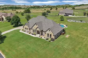 220 Pinnacle Peak Ln, Weatherford, TX 76087 - Photo 2