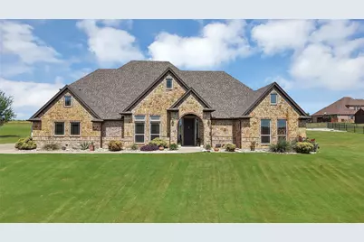 220 Pinnacle Peak Lane, Weatherford, TX 76087 - Photo 1