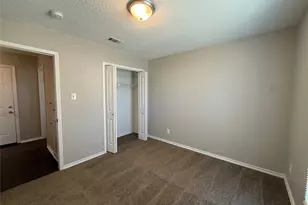 10206 Shayna Dr, Dallas, TX 75217 - Photo 12